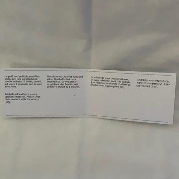 Salvatore Ferragamo Top Handle Handbag in Metallic Silver Leather (12.5"x9.44") - Picture 13 of 16